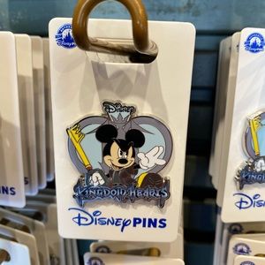 2024 Disney Parks Kingdom Hearts Video Game Mickey Mouse OE Pin BNWT